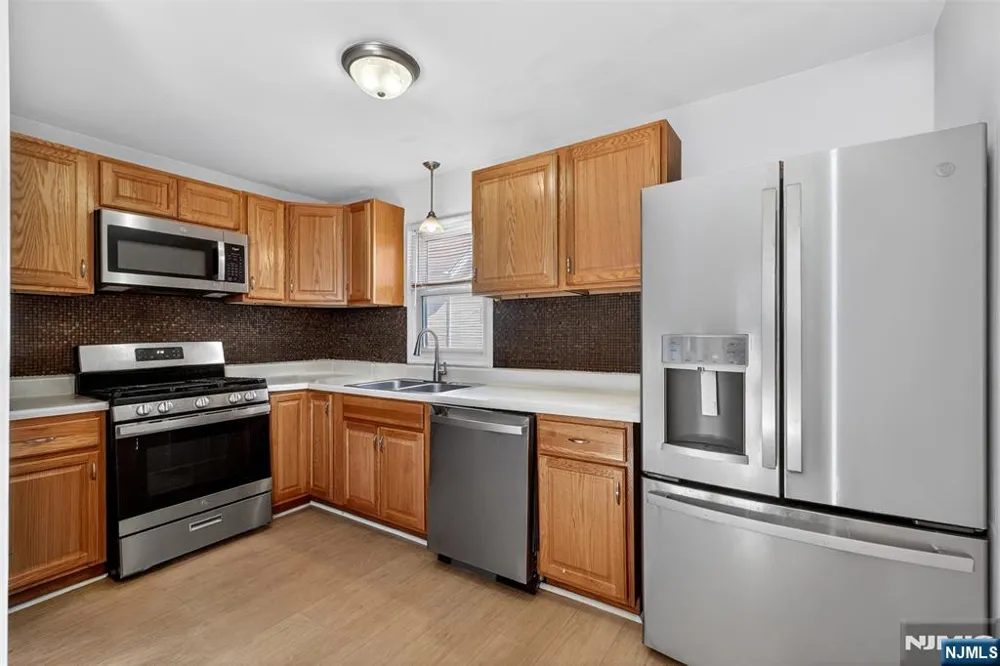 216-218 New Street Orange, NJ 07050
