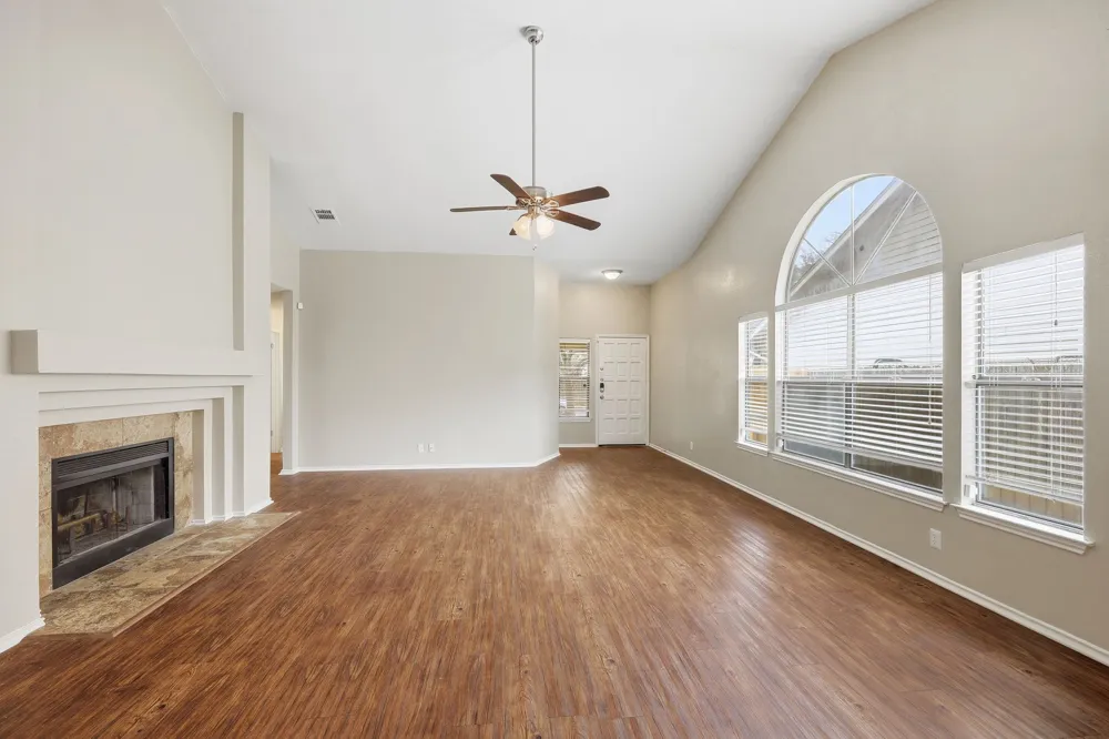 3426 Serene Grove San Antonio, TX 78247