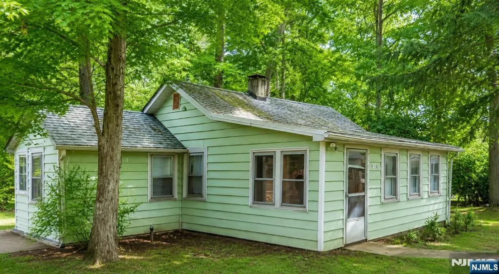 899 Green Pond Road Rockaway Township, NJ 07866