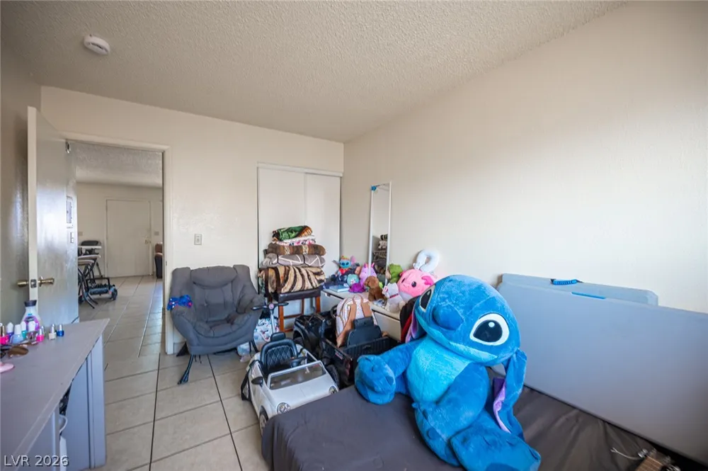 1524 Henry Drive Las Vegas, NV 89110