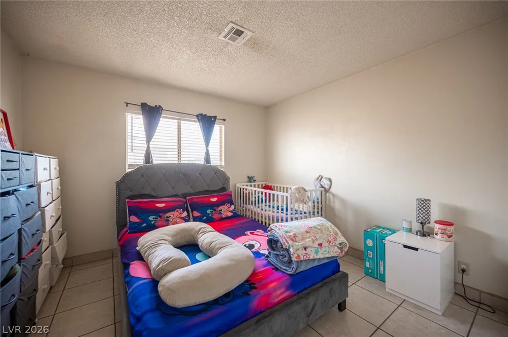 1524 Henry Drive Las Vegas, NV 89110