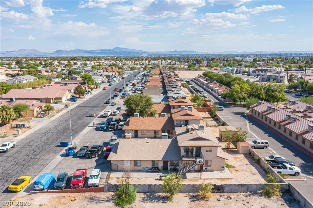 1524 Henry Drive Las Vegas, NV 89110