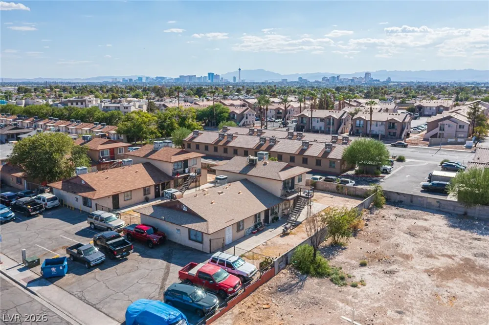 1524 Henry Drive Las Vegas, NV 89110