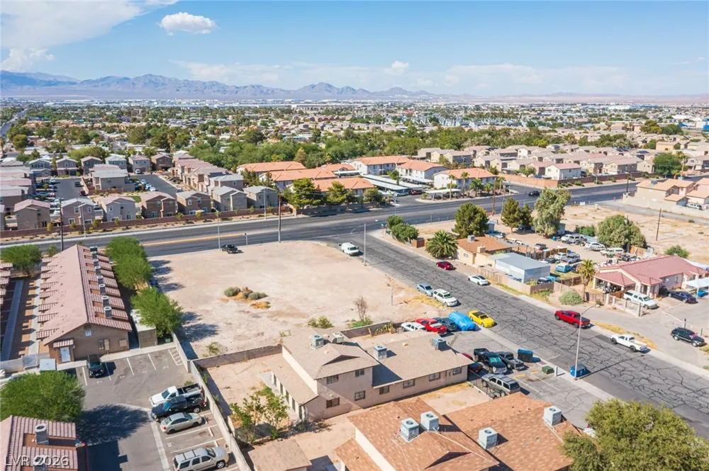 1524 Henry Drive Las Vegas, NV 89110