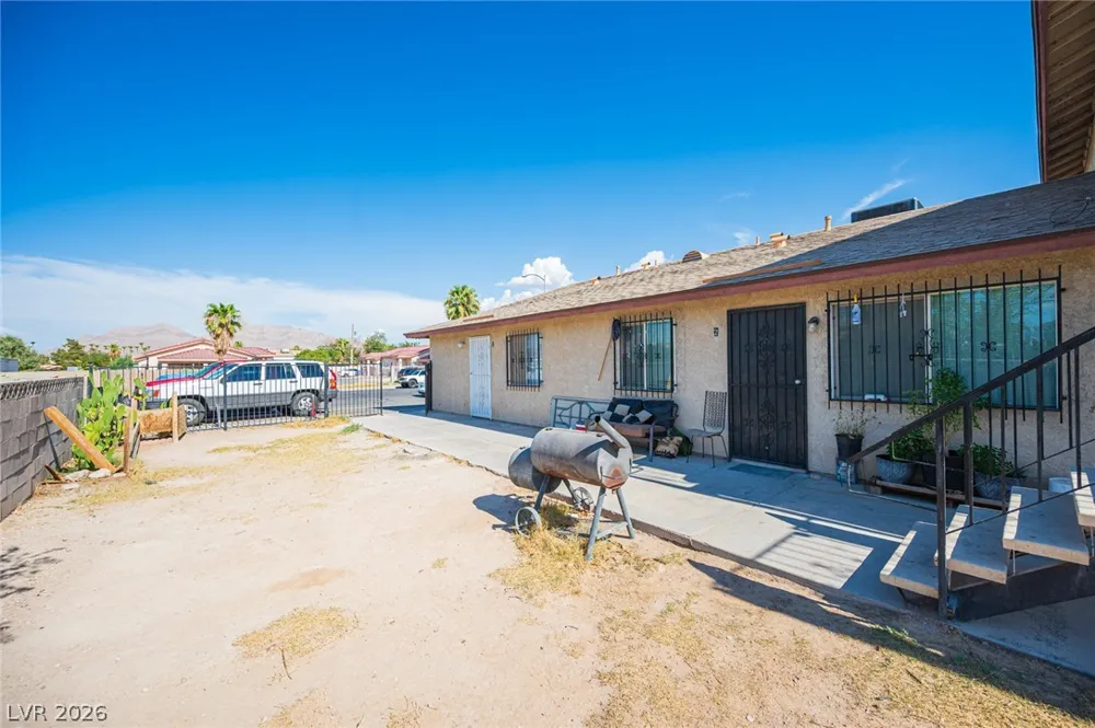 1524 Henry Drive Las Vegas, NV 89110
