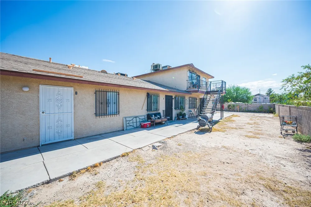 1524 Henry Drive Las Vegas, NV 89110