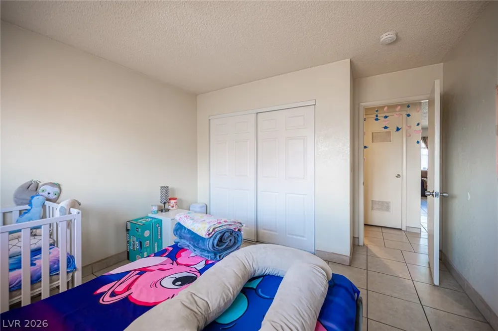 1524 Henry Drive Las Vegas, NV 89110