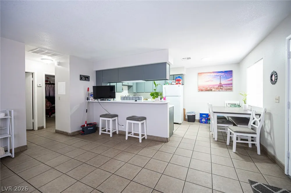 1524 Henry Drive Las Vegas, NV 89110