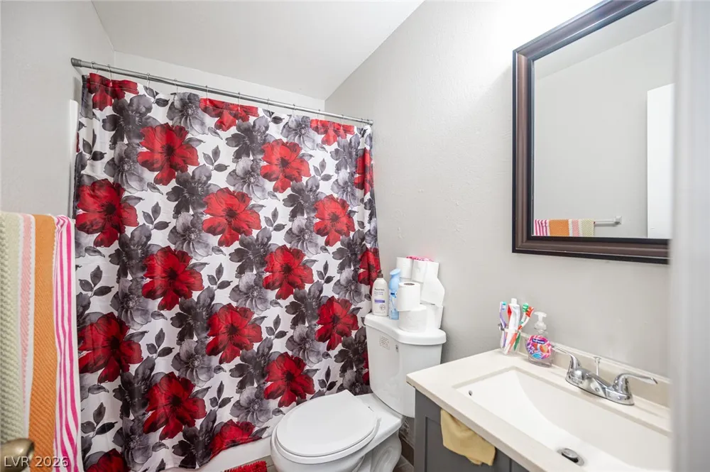 1524 Henry Drive Las Vegas, NV 89110