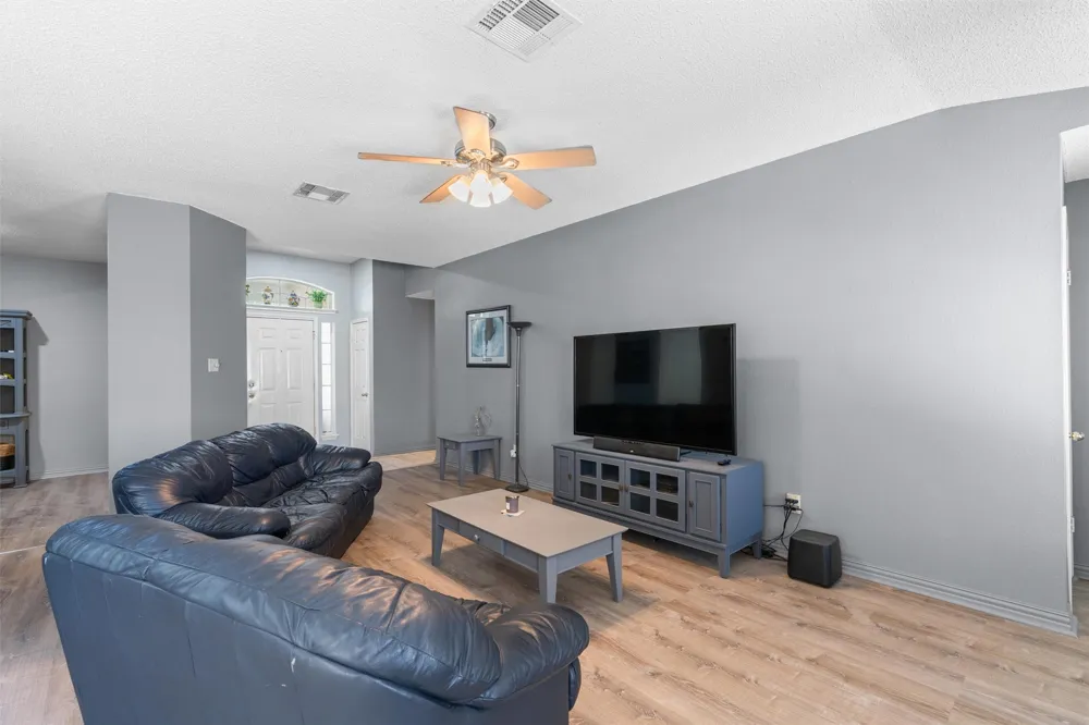 2000 Dayflower Trace Cedar Park, TX 78613