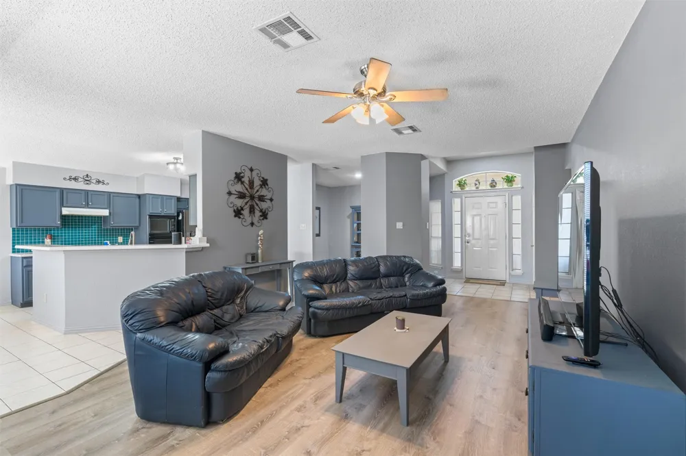 2000 Dayflower Trace Cedar Park, TX 78613