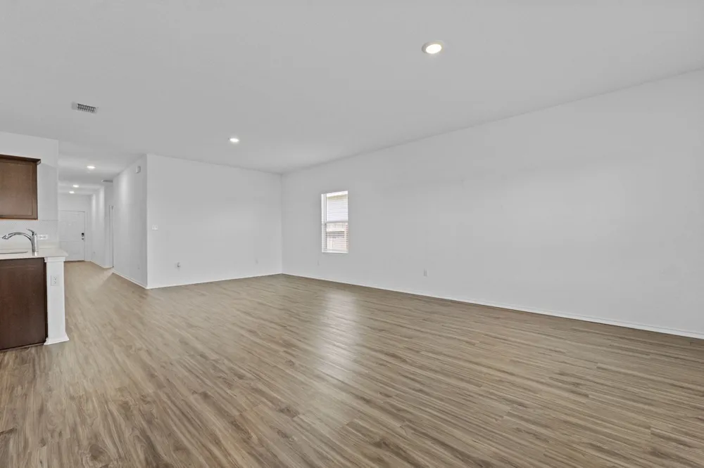 13704 Tordillo Drive Elgin, TX 78621