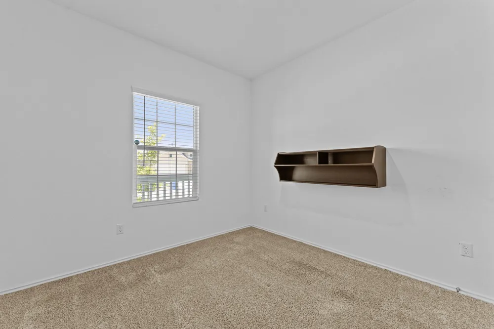 13704 Tordillo Drive Elgin, TX 78621