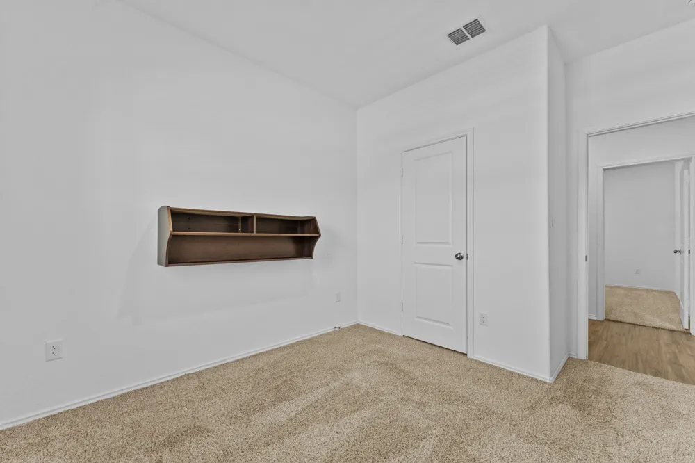 13704 Tordillo Drive Elgin, TX 78621