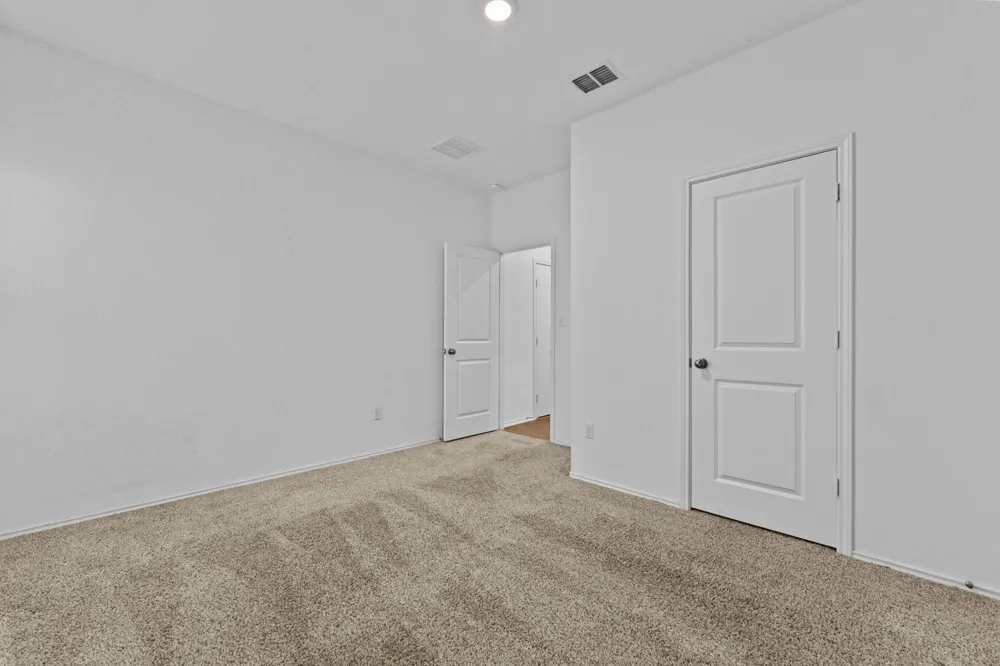 13704 Tordillo Drive Elgin, TX 78621