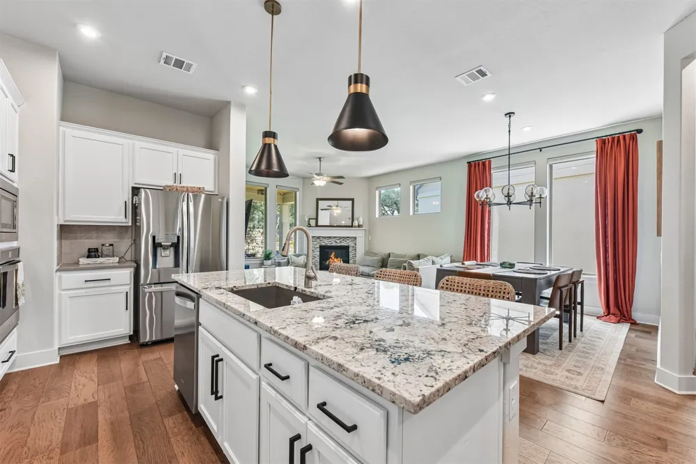 240 Diamondback Drive Georgetown, TX 78628