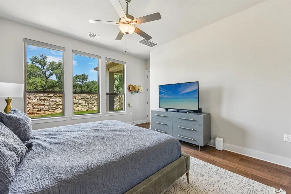 240 Diamondback Drive Georgetown, TX 78628