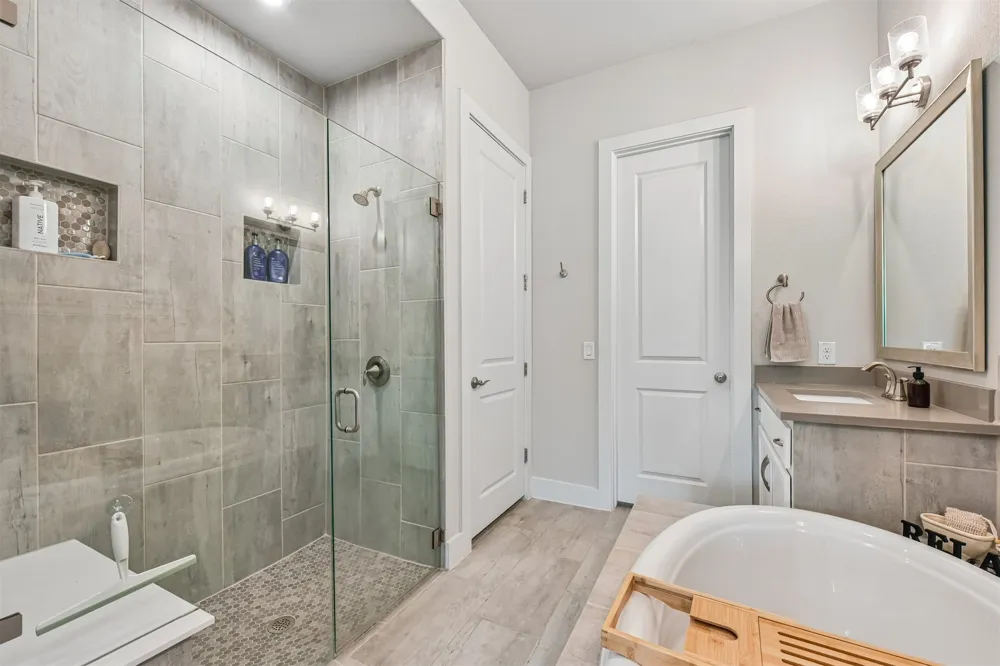 240 Diamondback Drive Georgetown, TX 78628