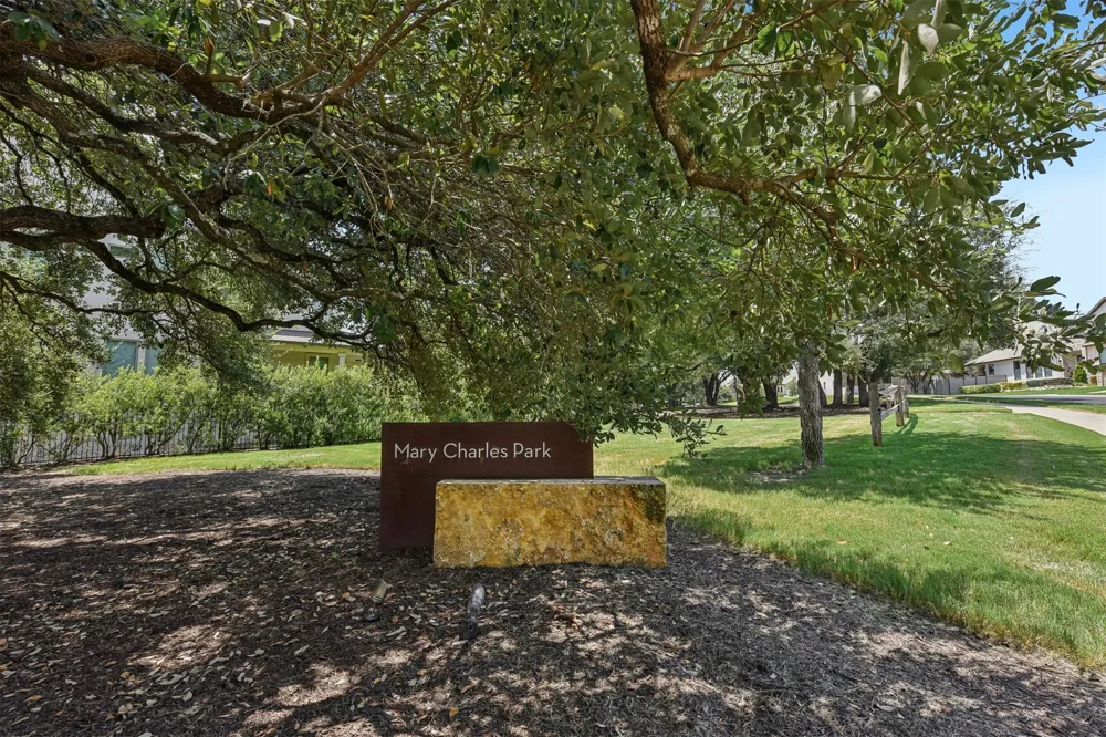 240 Diamondback Drive Georgetown, TX 78628