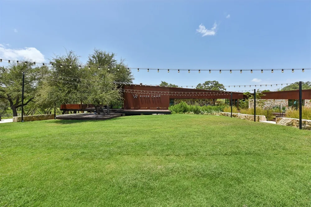 240 Diamondback Drive Georgetown, TX 78628