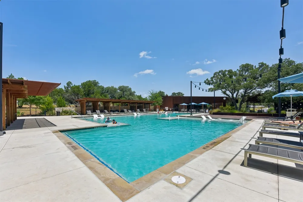 240 Diamondback Drive Georgetown, TX 78628