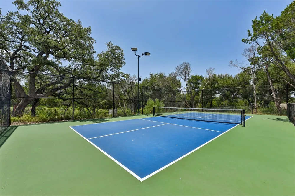 240 Diamondback Drive Georgetown, TX 78628