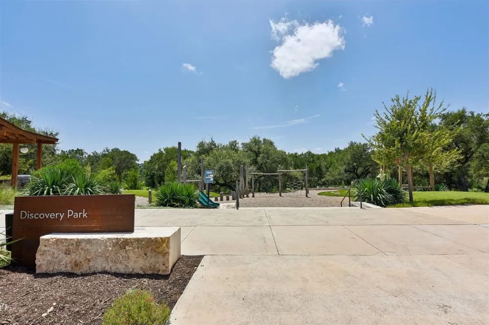240 Diamondback Drive Georgetown, TX 78628