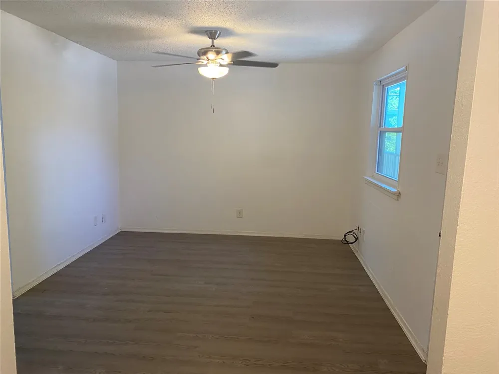 2401 Manor Road #207 Austin, TX 78722