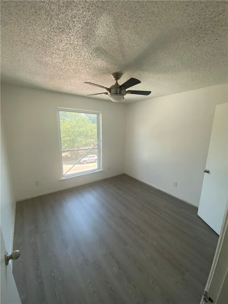 2401 Manor Road #207 Austin, TX 78722