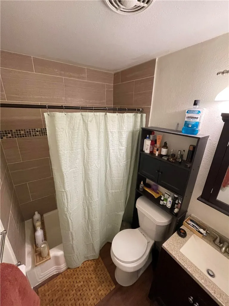 2401 Manor Road #207 Austin, TX 78722