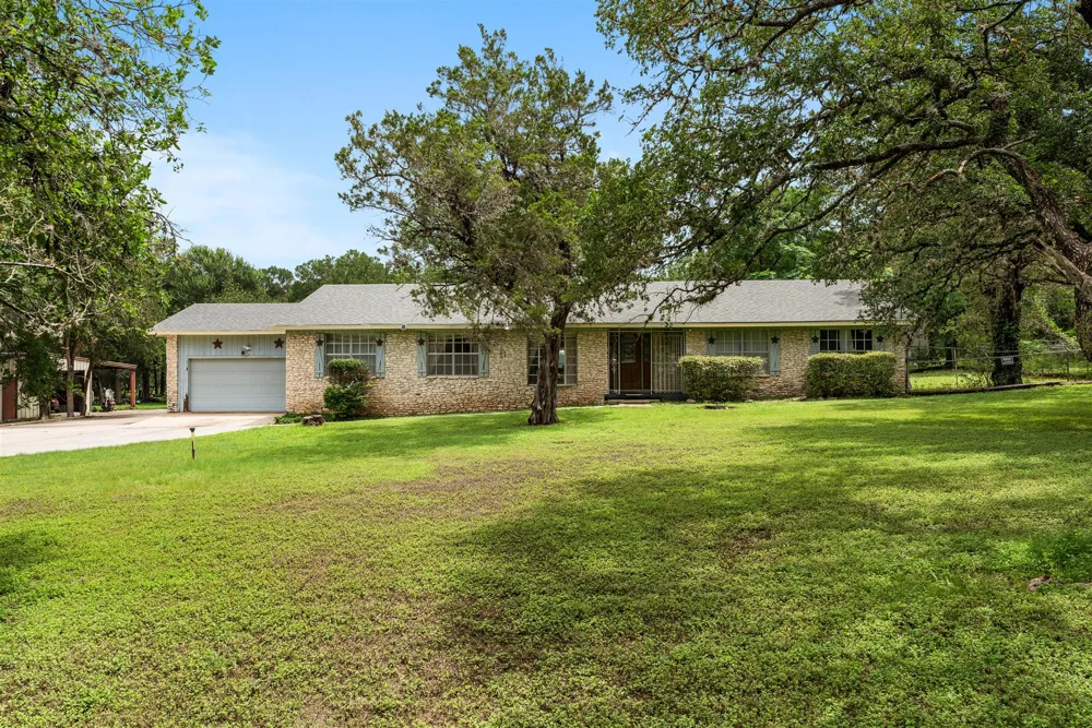 651 High Low Drive New Braunfels, TX 78132
