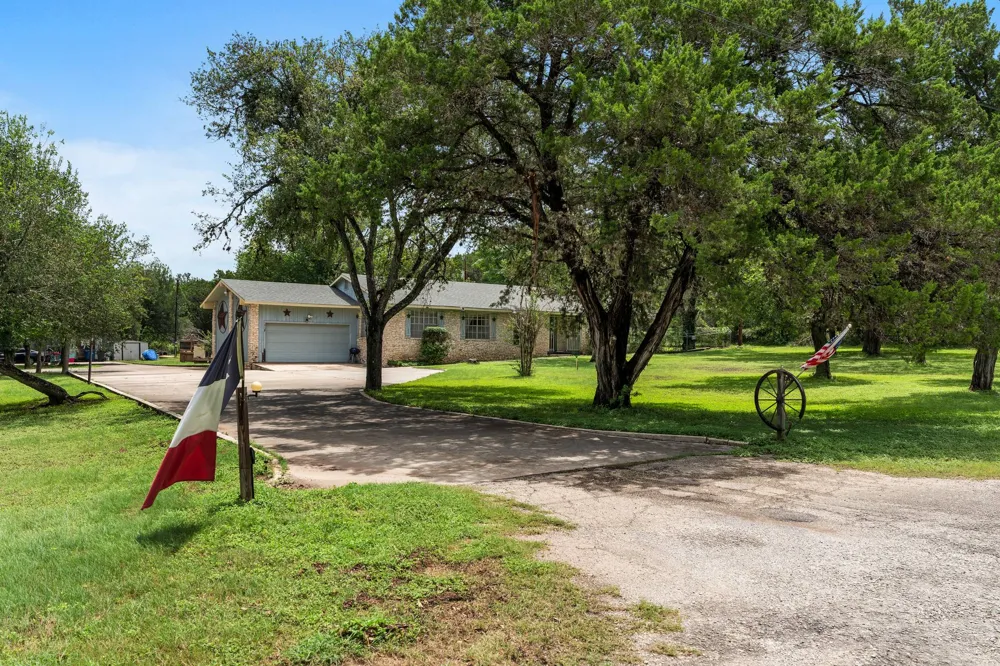 651 High Low Drive New Braunfels, TX 78132