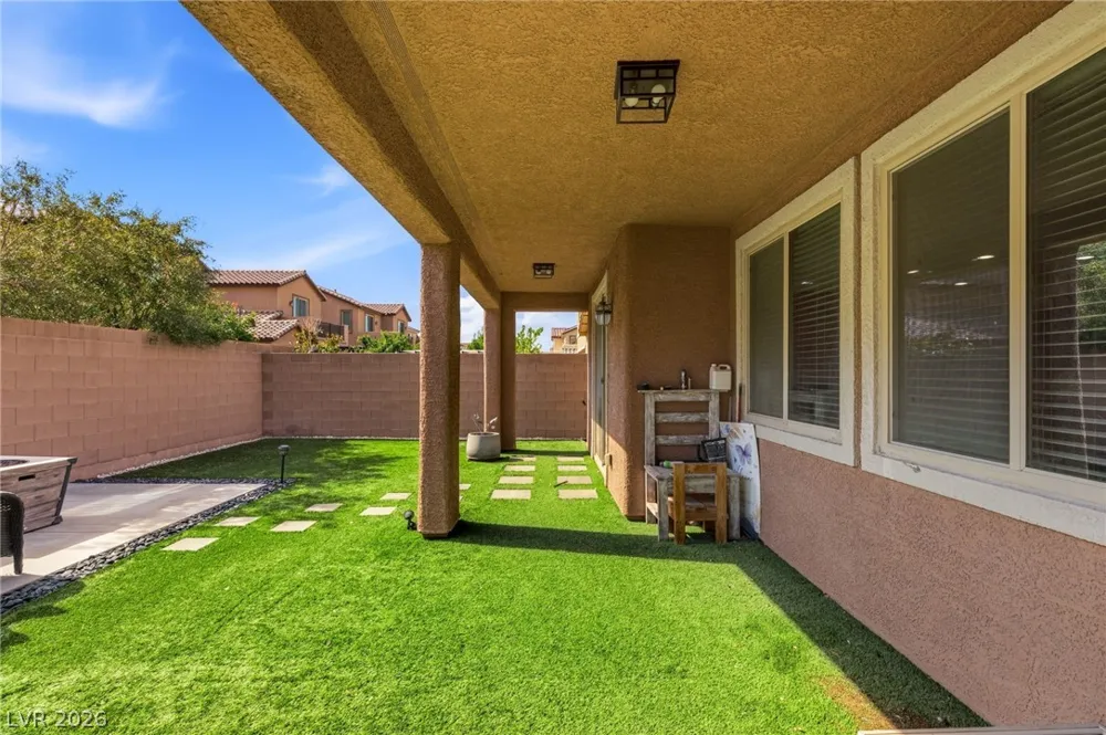 12437 Mosticone Way Las Vegas, NV 89141