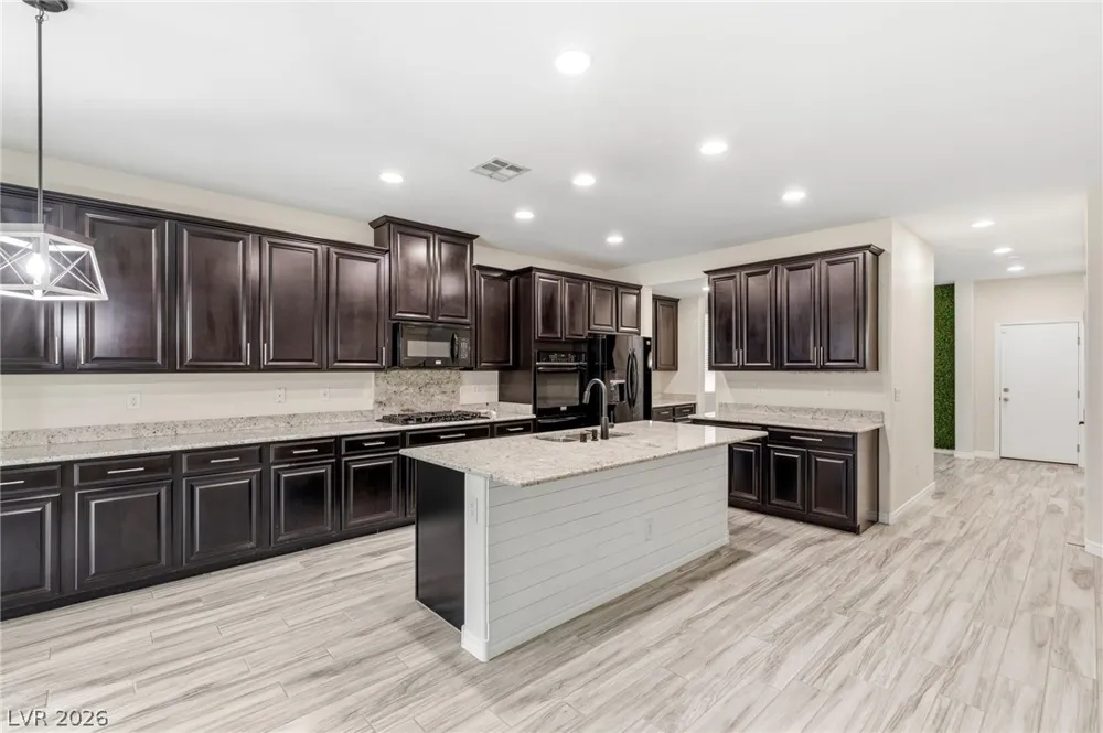 12437 Mosticone Way Las Vegas, NV 89141