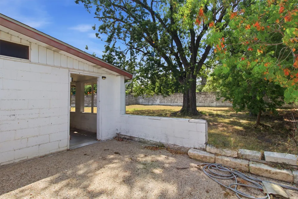 1500 Brandt Drive Austin, TX 78742