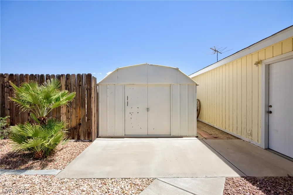 2540 Whitmore Street Logandale, NV 89021