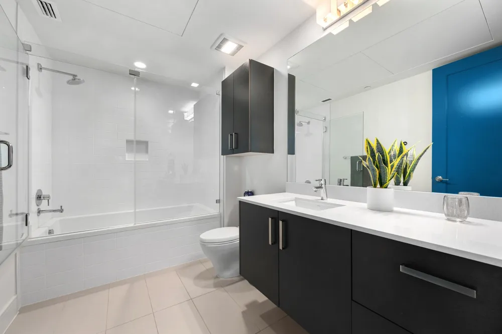 222 West Avenue #2802 Austin, TX 78701