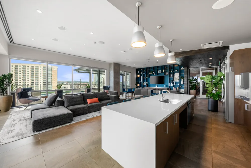 222 West Avenue #2802 Austin, TX 78701
