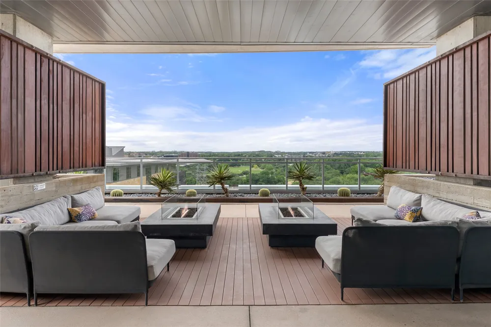 222 West Avenue #2802 Austin, TX 78701