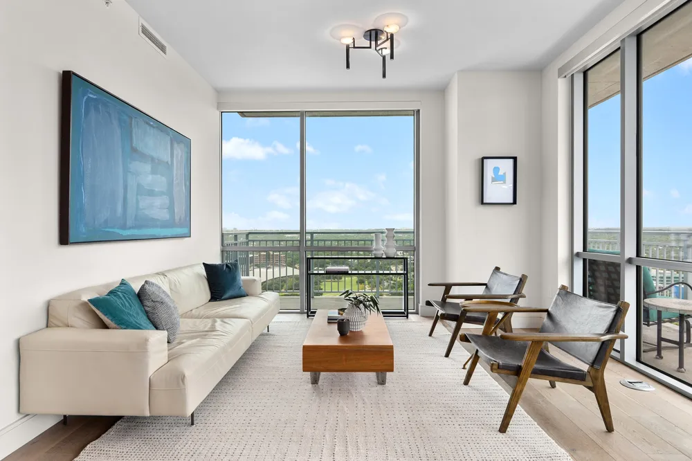 222 West Avenue #2802 Austin, TX 78701