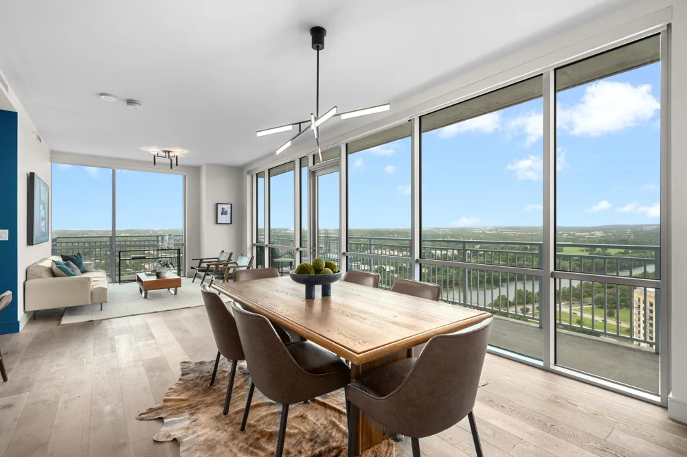 222 West Avenue #2802 Austin, TX 78701