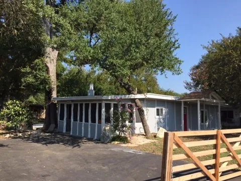 6304 Hudson Bend Road