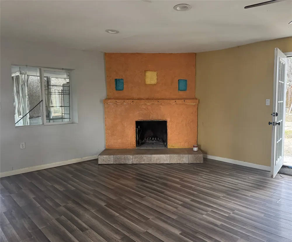 6304 Hudson Bend Road Austin, TX 78734