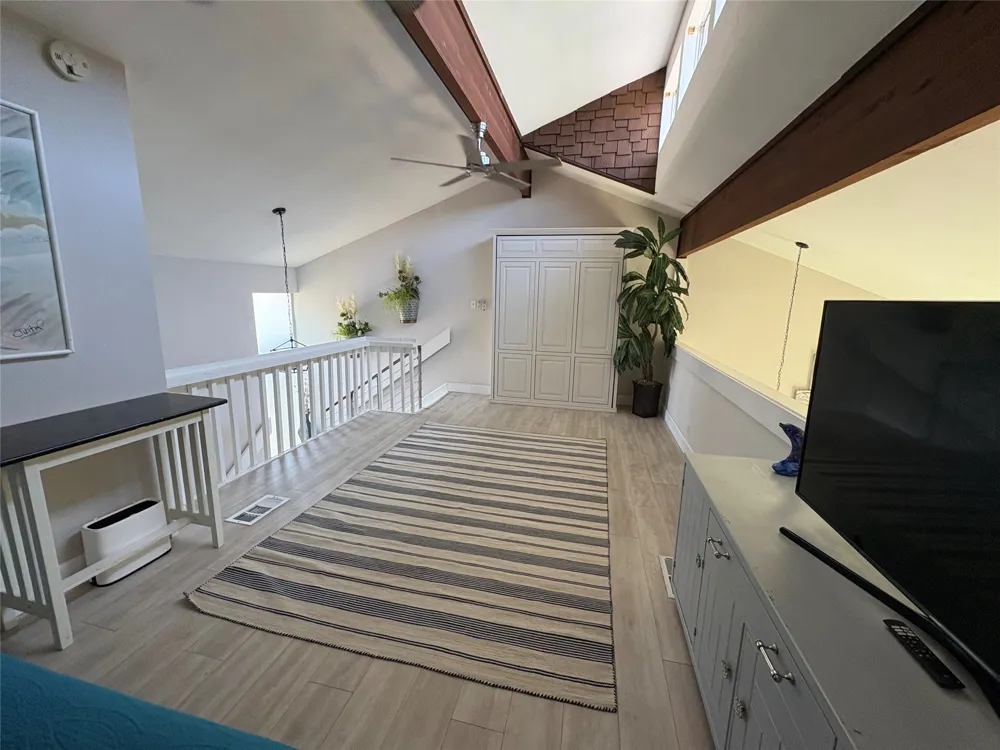 553 Demarett Drive Point Venture, TX 78645
