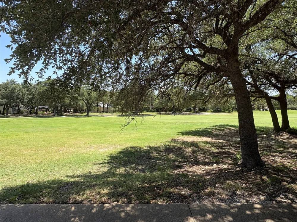 553 Demarett Drive Point Venture, TX 78645