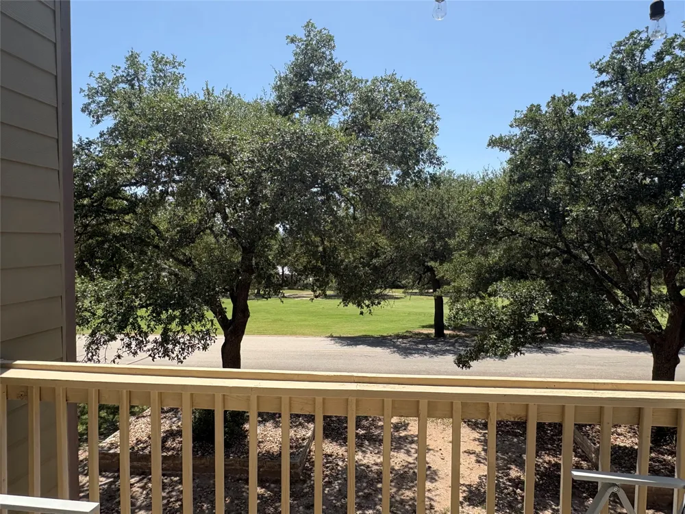 553 Demarett Drive Point Venture, TX 78645