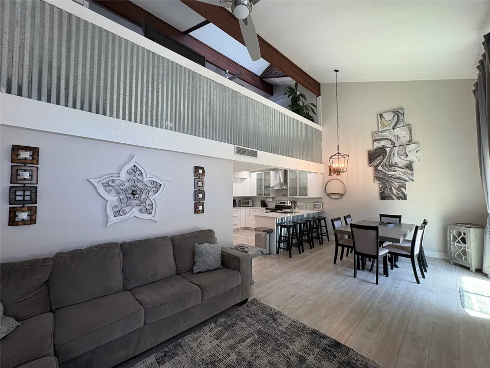 553 Demarett Drive Point Venture, TX 78645