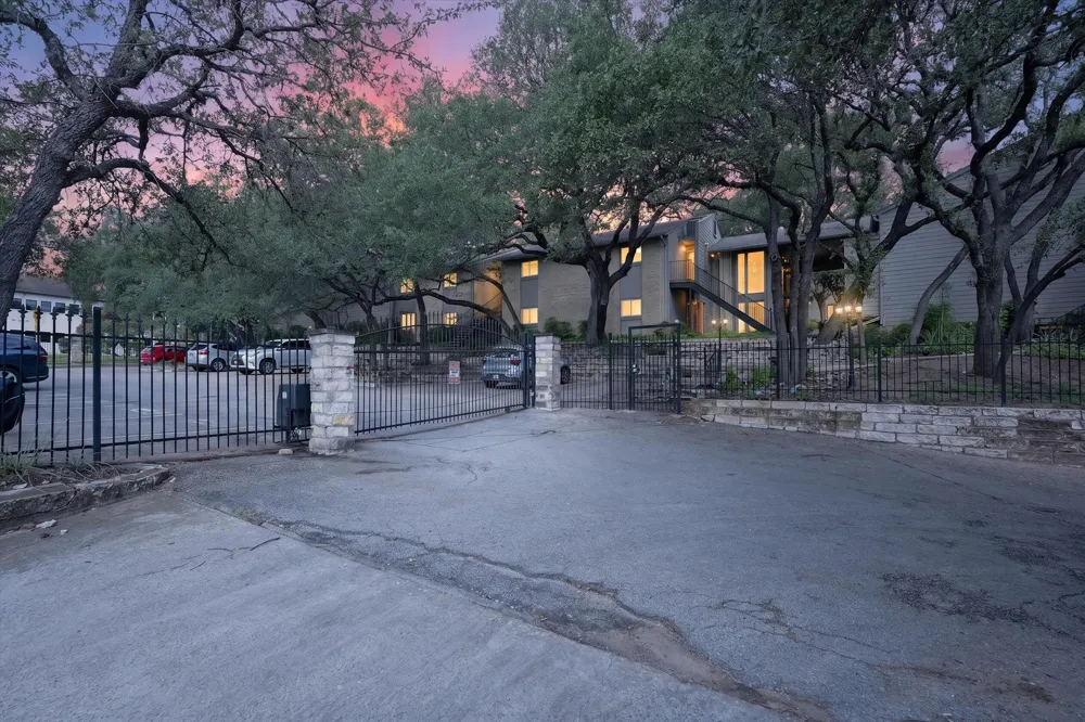 3018 S 1st Street #205 Austin, TX 78704
