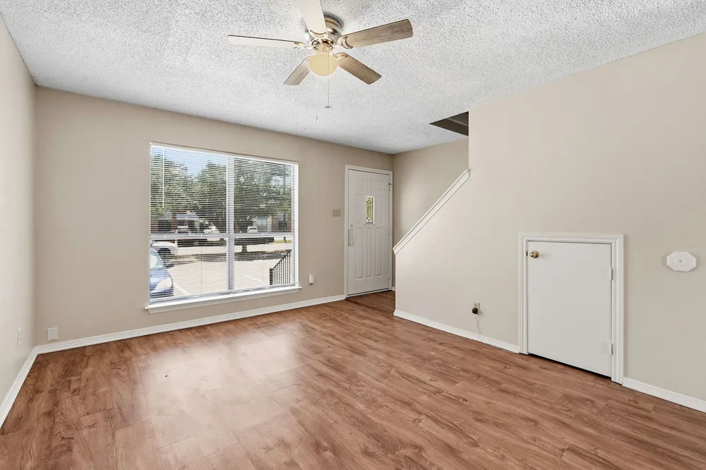 3009 Whisper Oaks Lane #C Georgetown, TX 78628