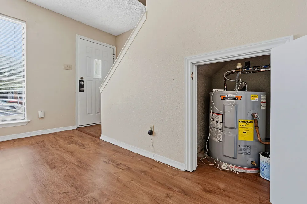 3009 Whisper Oaks Lane #C Georgetown, TX 78628